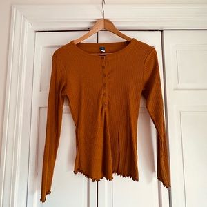 Old Navy long sleeve ribbed shirt
